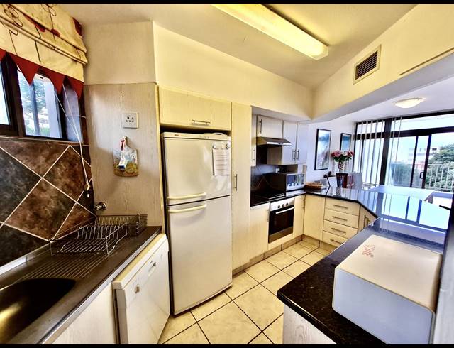 3 BEDROOM APARTMENT FOR SALE IN UMHLANGA CENTRAL